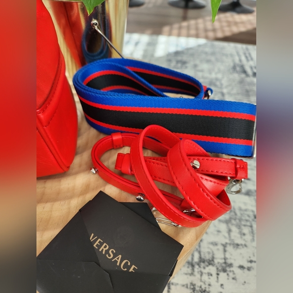 VERSACE MEDUSA HEAD SHOULDER BAG - Picture 9 of 9